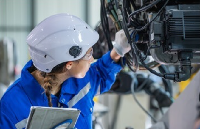 Optimizing Industrial Operations with Effective Oil Solutions