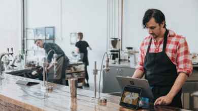 Top Features That Make a Cafe Perfect for Relaxing and Socialising