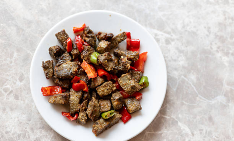 Cooked Beef Liver for Cats: A Complete Nutritional Guide to Benefits, Safety, and Responsible Feeding 